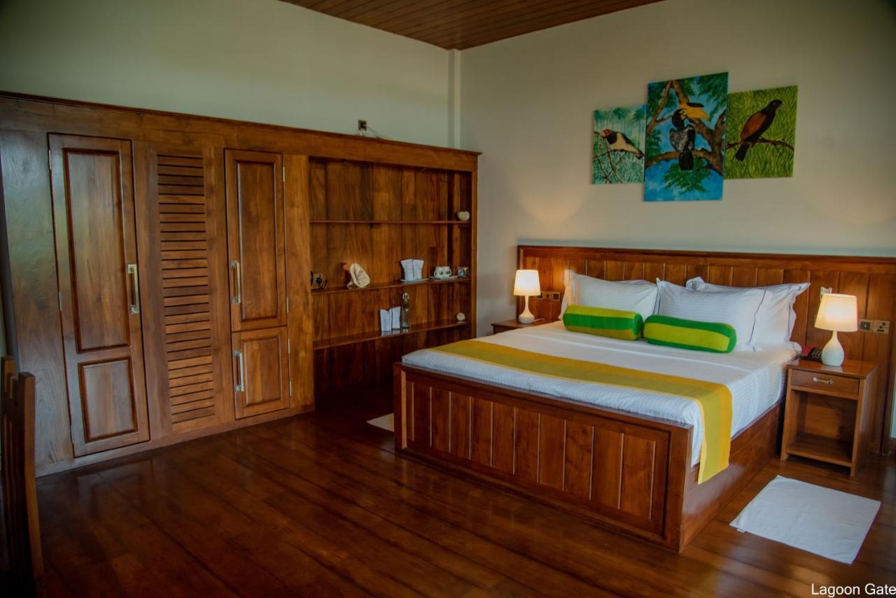 Lagoon Gate Tangalle Resort Exterior photo